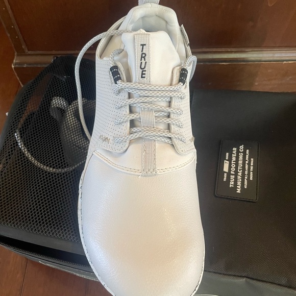 True Golf Shoes Brand New - Picture 2 of 4